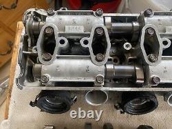 HONDA CBR 929 Fireblade Crank / Cam Shafts / Cylinder Head / Pistons (#42)