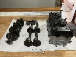 HONDA CBR 929 Fireblade Crank / Cam Shafts / Cylinder Head / Pistons (#7)