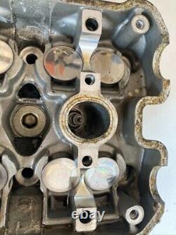 Honda CBR 600F Pc31 Cylinder Head (2 exhaust studs stuck) (1995 1998)