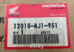 Honda Cbx750p2 1987-2001 Cylinder Head # 12010-mj1-951 Oem (b4-1)r