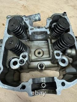 Honda XR650R cylinder head and rocker cover